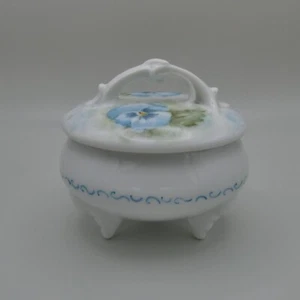 Caja baratija flor pensamiento azul vintage tapa plato tres patas pintado a mano firmado 3" - Imagen 1 de 20
