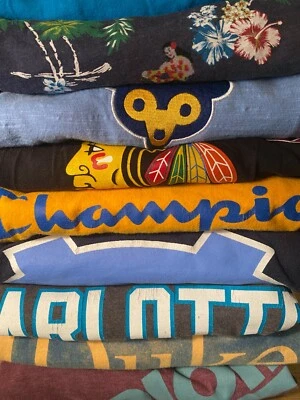 Camiseta misteriosa! Paquete de camiseta gráfica One Vintage Thrifted Surprise años 80, 90, Y2K Foto 1 de 4