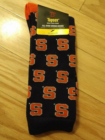 BRAND NEW! SYRACUSE ORANGE DRESS SOCKS! Cover