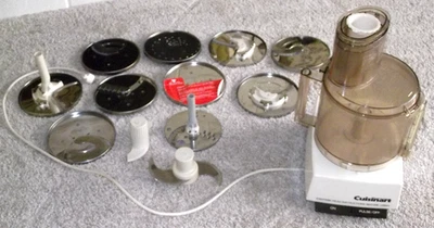 PreOwned Cuisinart DLC-7 Super Pro 14 Cup Food Processor w/12 Blades Tested B - Image 1 of 4