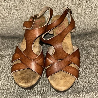 Sandalias de cuña Jellypop para mujer marrón con tiras espuma viscoelástica talla 6 Foto 1 de 4