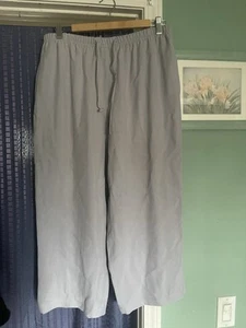 Tommy Bahama Womens Cropped 100% Silk Light Grey Capri Size L (12-14) - Picture 1 of 6
