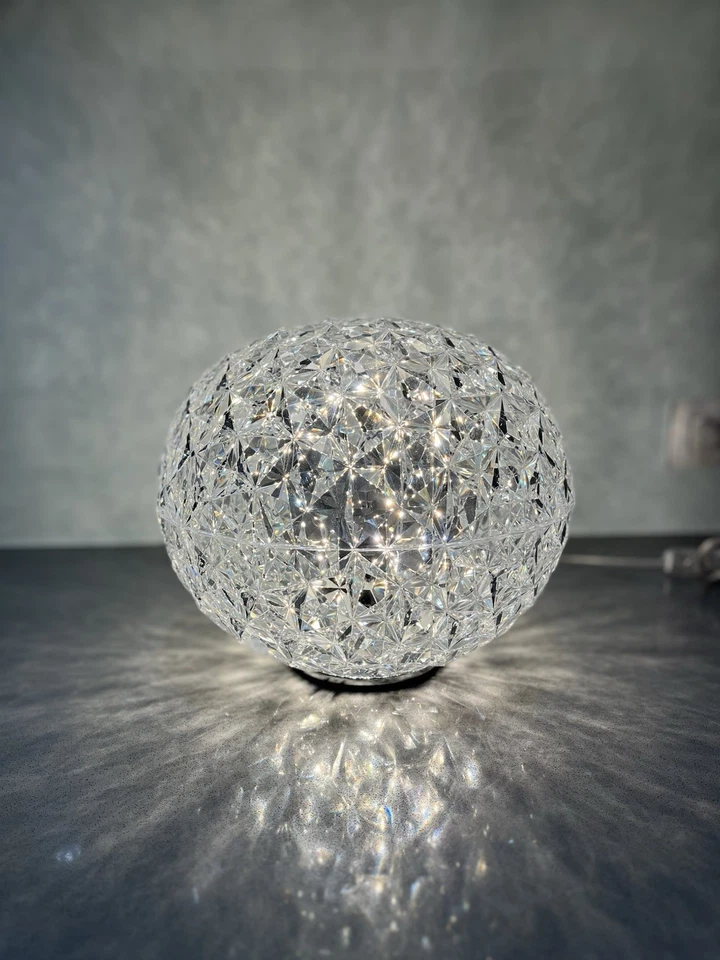 Kartell Lampada da tavolo mod Planet - Immagine 1 di 2