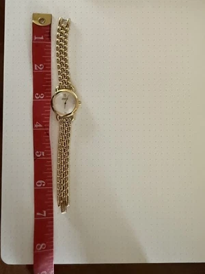 Reloj Coach correa de acero inoxidable. Usado; Batería no incluida Foto 1 de 4