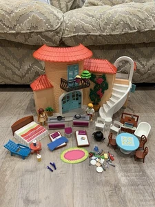 Playmobil 9420 Family Fun Summer Holiday Villa Playset with Figures - Picture 1 of 2