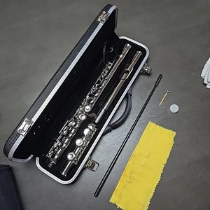 Sky USA Flute with Hard Case And Carrying Case - Picture 1 of 24