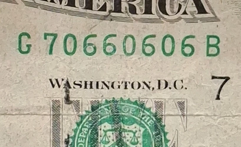 1977 TRINARY $5  Five Dollar Bill Rare Federal Reserve Note Old Bill Circulated - Image 1 of 4