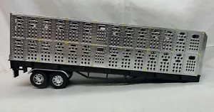 2001 NEW RAY SILVER LIVESTOCK TRAILER Used - Picture 1 of 6