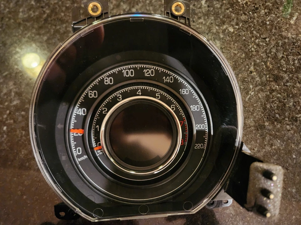 2012 菲亚特 500 速度表/仪表组 KPH 1RY28JXWAD 全新原始设备制造商 1YC38JXWAB — 第 1/3 张图片