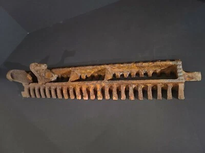 Vintage Antique RED TOP CAST IRON COAL FURNACE Boiler Stove Grate (B) - Image 1 of 4