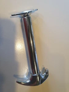 Haubenhalter 116 mm Mercedes Benz Mercedes 170 Vorkriegsfahrzeuge - Bild 1 von 1