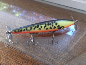 Older USA Smithwick Devil Horse 200 4.5" 1/2oz. 55 Black Chartreuse Coachdog - Picture 1 of 3