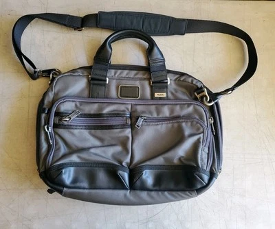 TUMI Alpha Bravo Gray/Black Nylon Slim Briefcase 222640CG2E Fantastic Condition - Image 1 of 4