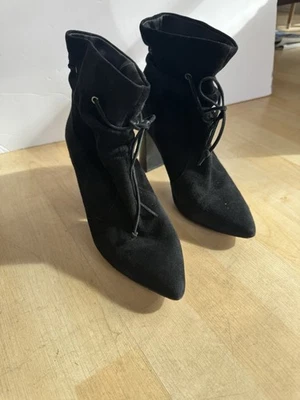 Botines de gamuza negros Tahari Konner tacón bloque 8,5 Foto 1 de 4