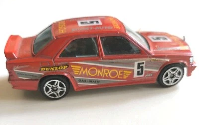 MERCEDES 190 E MONROE BURAGO - vintage colore Rosso - Scala 1/43  - Immagine 1 di 4