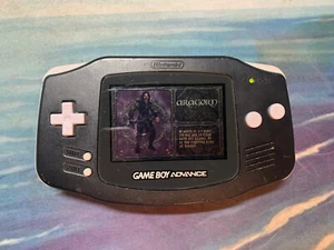 Nintendo Game Boy Advance - Schwarz - Guter Zustand 100% Original Zubehör Hersteller mit Herr der Ringe - Bild 1 von 3