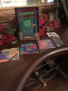 VINTAGE RARE COMPLETE SET of 5 GOOSEBUMPS HAUNTED MINI LIBRARY BY RL STINE 1996 - Picture 1 of 12