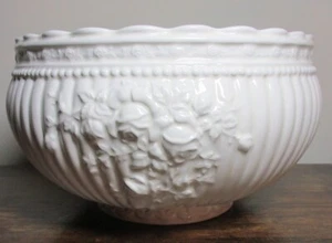 NIB 2004 ROYAL ALBERT Old Country Roses LARGE SERVING BOWL ~ English Buffet Coll - Picture 1 of 6