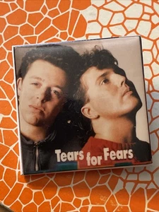 Tears For Fears 80er Retro Pinback Button Anstecker Pin Vintage Konzert Tour #241 - Bild 1 von 2