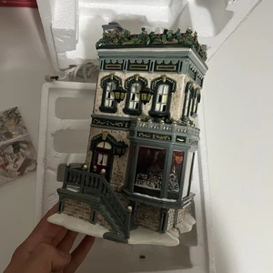 Dept 56 Original Snow Village Stillwater Antiques & Collectibles #06430 w/box - Picture 1 of 8