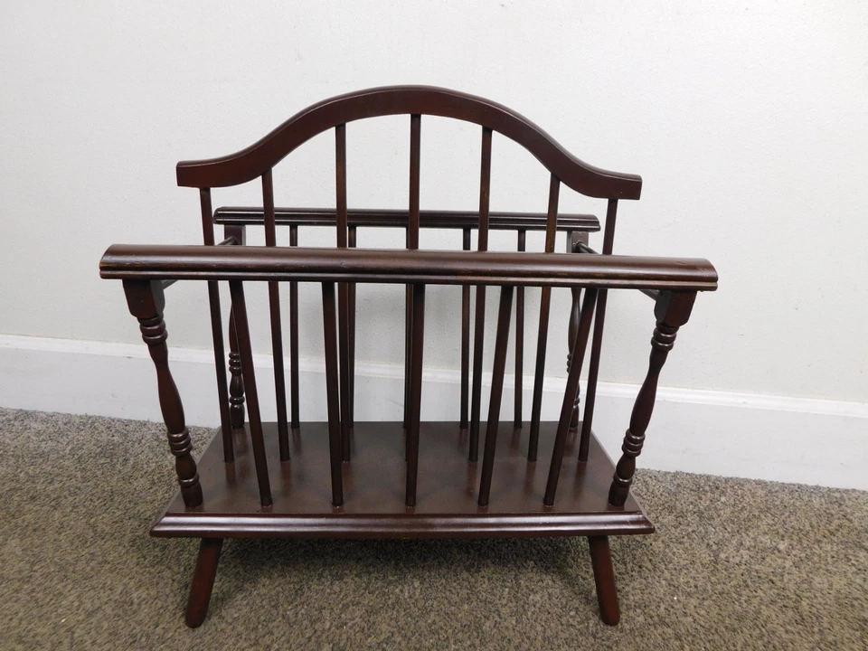 Carrito de carga vintage elegante MCM Canterbury Windsor husillos madera de cerezo Foto 1 de 4