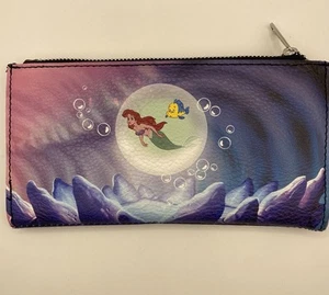 Disney Villains The Little Mermaid Ursula Lair Glow Zip Around Wallet. - Picture 1 of 5