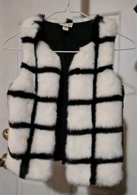 Colete de pele sintética feminino tamanho 7/8, preto e branco - Imagem 1 de 3
