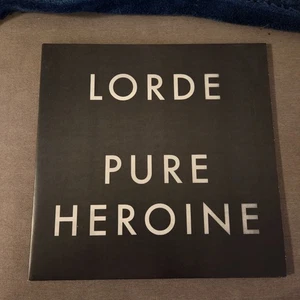 Lorde  Pure Heroine Newbury Comics Clear Vinyl Limited Edition of 500 - Picture 1 of 5