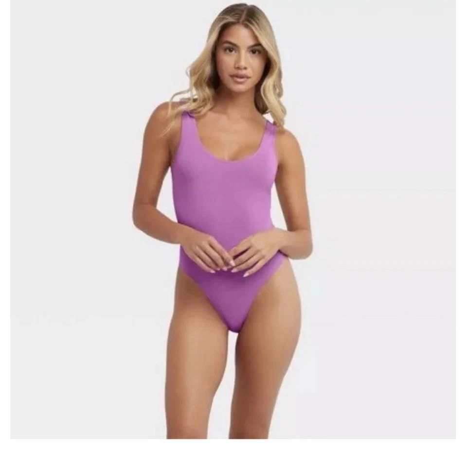 Maidenform Size 3XL 3X Seamless Smoothing Bodysuit Pink Magenta Quartz