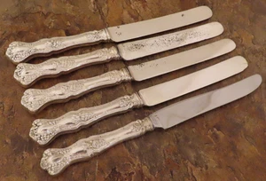 IS Vintage Grapes 5 Dinner Knives Hollow 1847 Rogers Silverplate Flatware Lot D - Picture 1 of 5