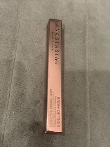 Anastasia Beverly Hills Brow Definer Triangular Brow - TAUPE 0.2g/0.007oz - Picture 1 of 1