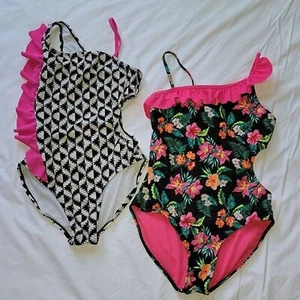Girls Swimsuit - Picture 1 of 5