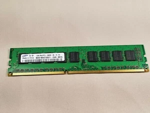 Samsung 1X2GB PC3-10600, M391B5673DZ1,non-ECC Unbuffered CL9 240-Pin DIMM Memory - Picture 1 of 8