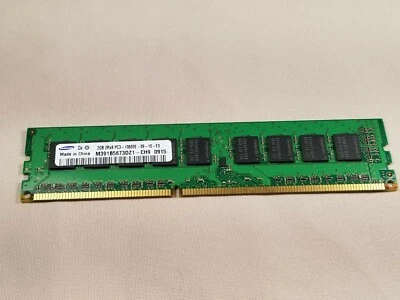 Samsung 1X2GB PC3-10600, M391B5673DZ1,non-ECC Unbuffered CL9 240-Pin DIMM Memory - Image 1 of 4