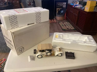 Franklin Mint Precision Model 1911 Rolls-Royce Tourer 1:24 Die Cast with Display - Image 1 of 4