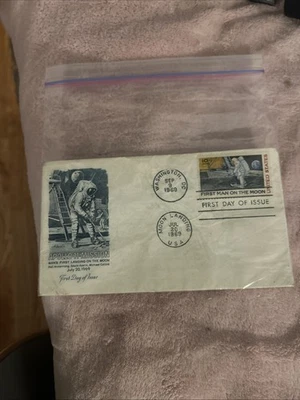 Primer Hombre en la Luna Primer Día Edición 1969 Foto 1 de 2
