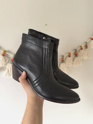 Botines occidentales Matisse Anthropologie de cuero negro punta con cremallera lateral 9,5 Foto 1 de 4