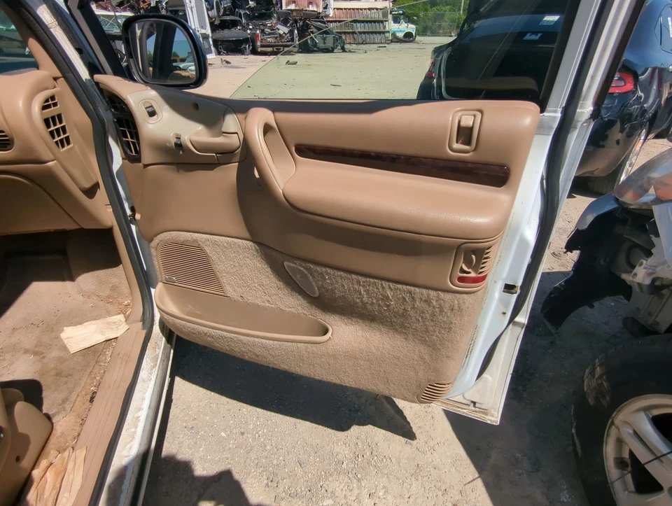 Paneles de puerta Chrysler Town & Country 1996 Foto 1 de 1