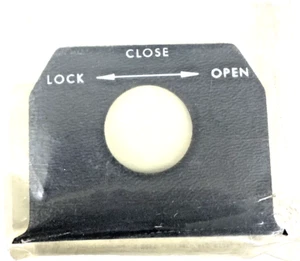 0705042-2 CESSNA AIRCRAFT ESCUTCHEON NEW - Picture 1 of 2