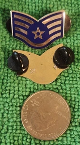 PIN SOLAPA VINTAGE MILITAR DE EE. UU. AZUL Y PLATA 4 RAYAS 1 PULGADA - Imagen 1 de 2