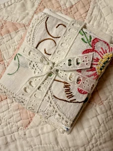 Paquete de 10 piezas de bordado cortador ENCANTADOR para costura lenta, revistas "E" - Imagen 1 de 4