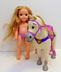 Bambola Toddler Principessa Occhi Verdi Raperonzolo 14" e Massimo 12" Cavallo Disney - Foto 1 di 11