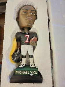 2002 MICHAEL VICK NFL QB #7 Limited Edition Bobblehead - Picture 1 of 1