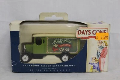 Lledo Days Gone Morris Can McVitie's - Image 1 of 4