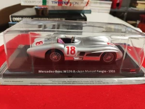 Collezione : Auto da corsa 1:24 MERCEDES BENZ W196R DI M.FANGIO 1955 con Fascic - Foto 1 di 4