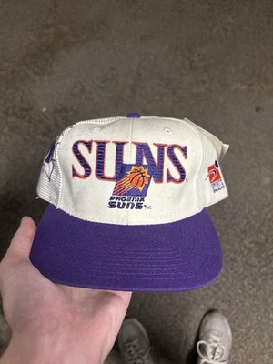 De colección RARO 90’s Phoenix Suns Snapback Sombrero Deportes Especialidades Láser Guión Nuevo con Etiquetas Foto 1 de 4