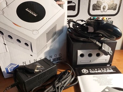 Console Nintendo Gamecube Nera + Controller + Cavi + Scatola | Spedizione rapida - Immagine 1 di 4