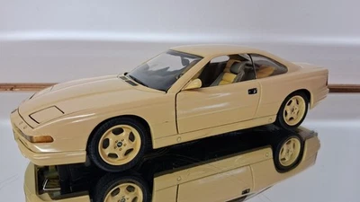Revell 1:18 BMW 850I Dakar Yellow - Image 1 of 4