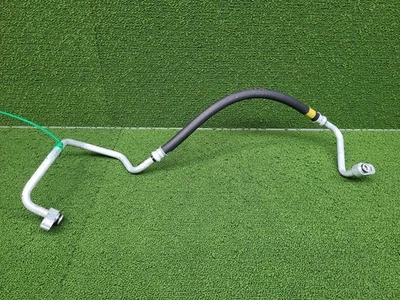 TOYOTA HILUX A/C HOSES DIESEL, 2.4/2.8, 2GD-FTV/1GD-FTV, COMPRESSOR TO CONDENSER - image 1 of 3