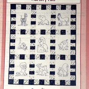 Scarlet Today NURSERY PALS Redwork Bordado 39x48 Edredón Patrón VRP-150 - Imagen 1 de 4